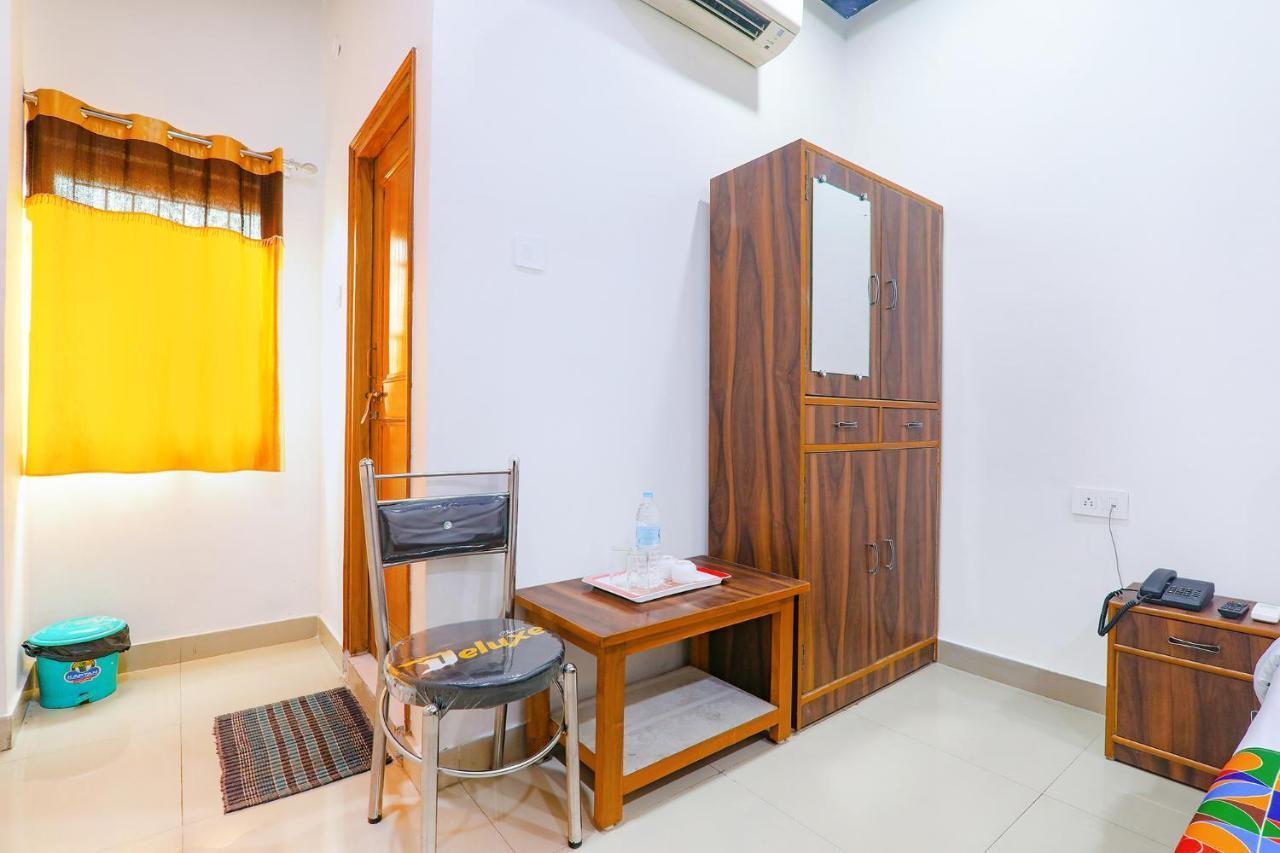 Capital O 64299 Hotel Suncity Juhi Bari Exterior photo